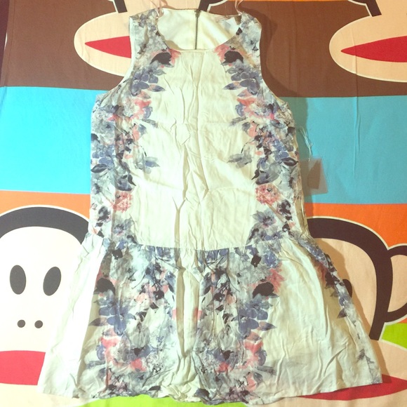 Forever21 White dress /M