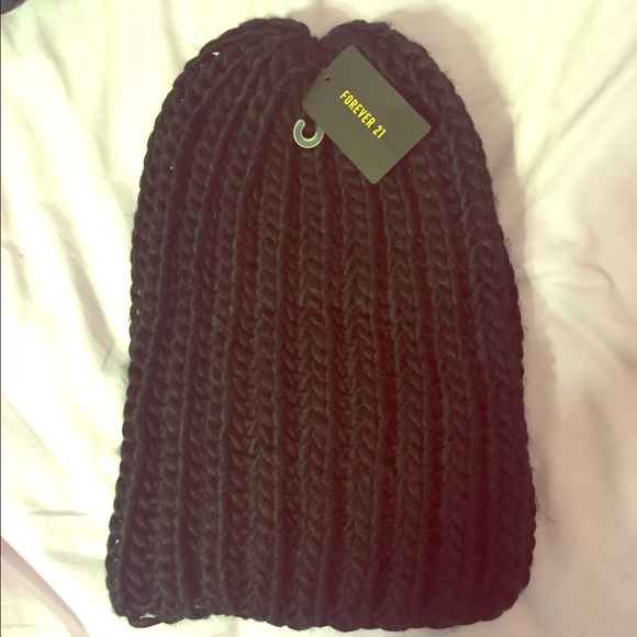 Forever21 black slouchy knit beanie