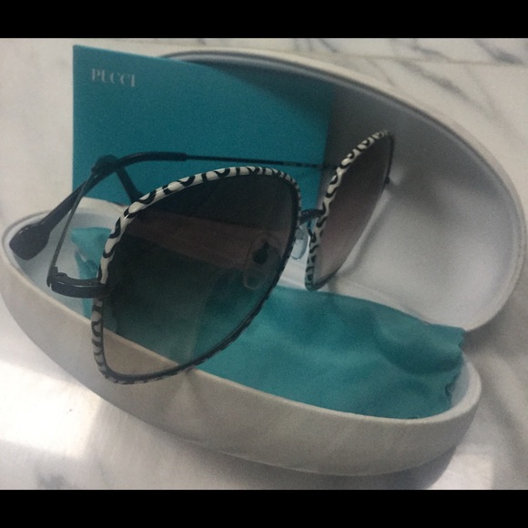 EMILIO PUCCI UNIQUE BLACK AND WHITE FUN SUNNIES? main image 4