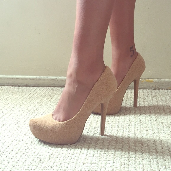 Nude pumps. Never worn