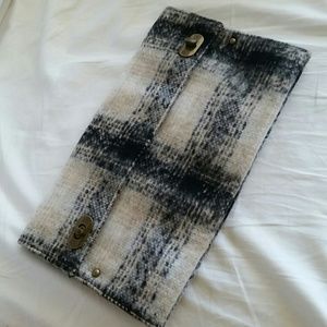 Deora clutch from anthropologie