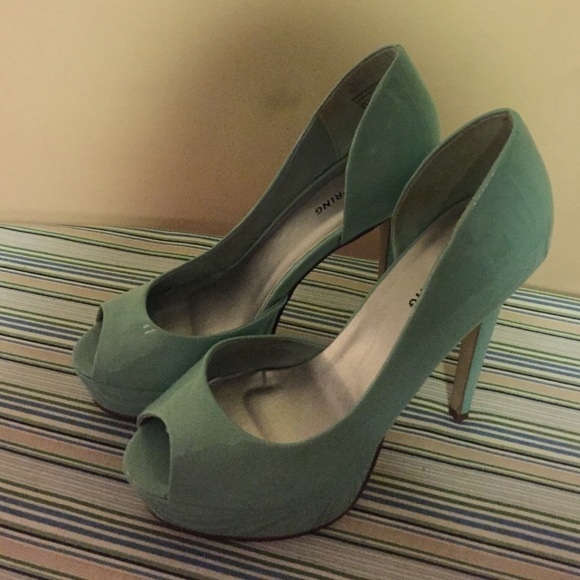 Aqua heals - Picture 1 of 4