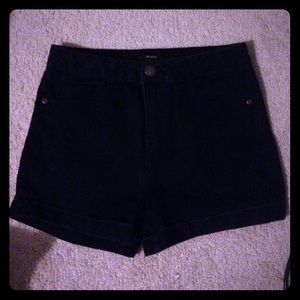NAVY HIGH WAISTED SHORTS