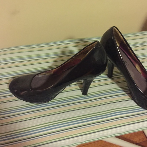 Madden girl black heals - Picture 3 of 4