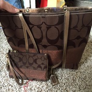 Coach purse and matching coin purse