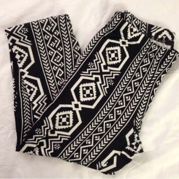 Forever21 pattern leggings