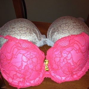 Victoria's Secret lightly padded push-ups