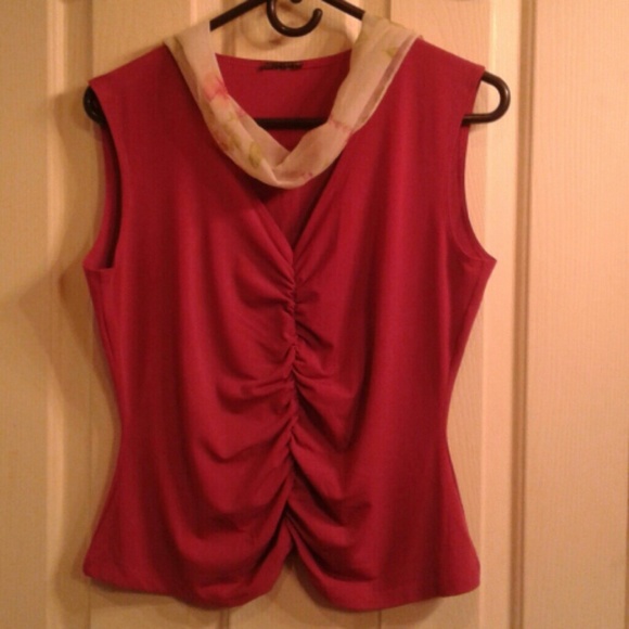 Versitle Dark pink stretchy tank top