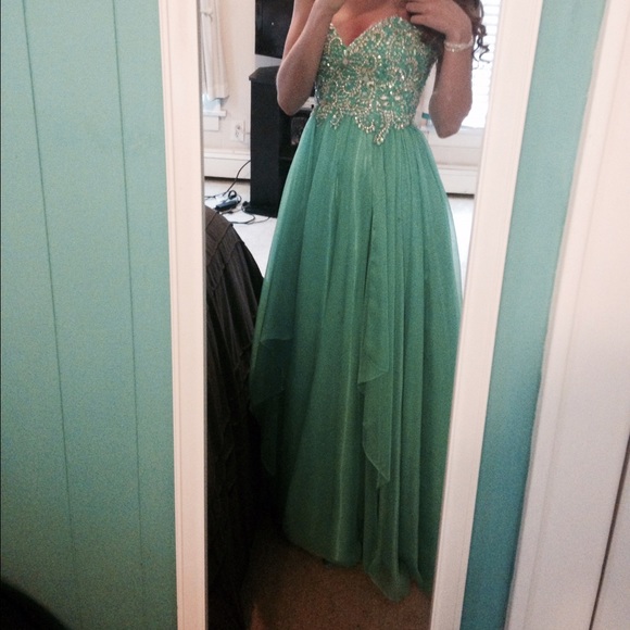 Blue Sherri Hill prom dress