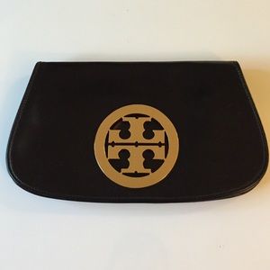 🚫SOLD on TradesyAuthentic Tory Burch Clutch