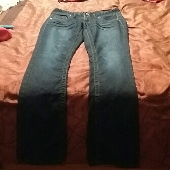 Jeans - Picture 2 of 4
