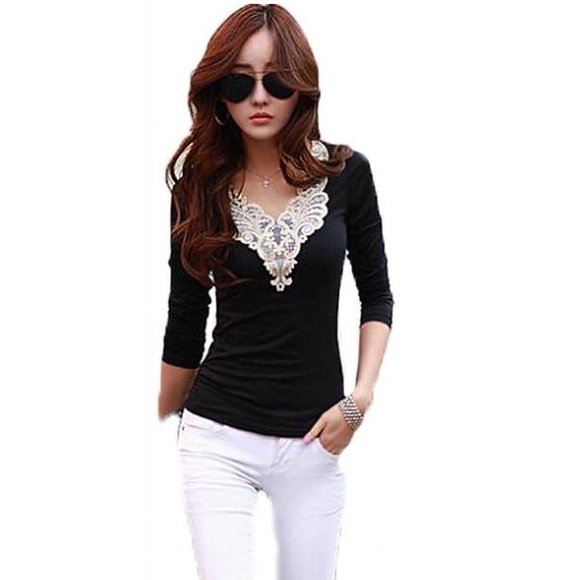 🌟🆕 IN PACKAGE BLACK LACE V NECK LONG SLEEVE