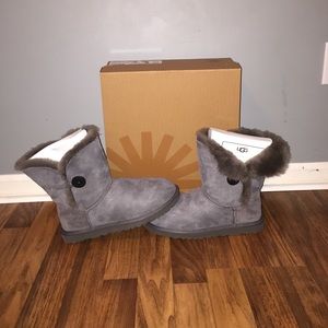 Ugg Bailey button boots