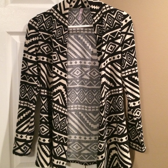 Lightweight open cardigan