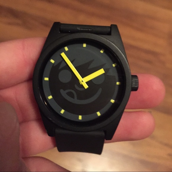 Neff face watch