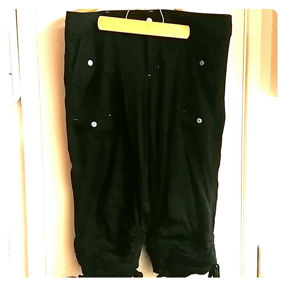 I.N.K. black capri's w/ drawstring legs