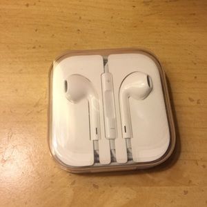 Apple EarPods