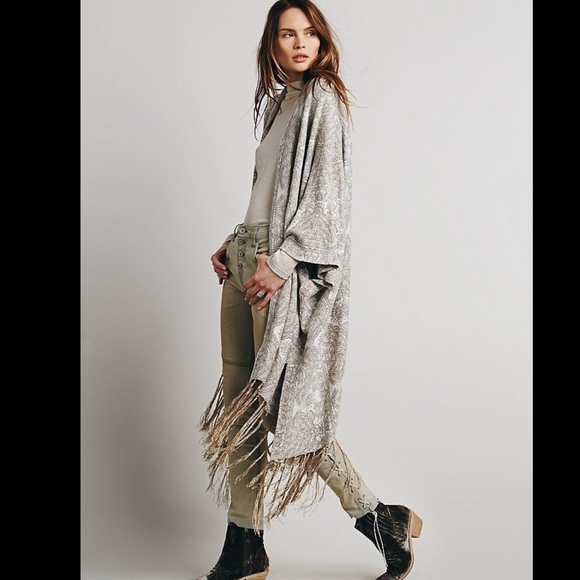 💜bundled Free People Hendrix kimono fringe maxi - Picture 2 of 4