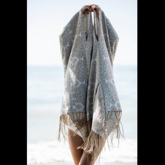💜bundled Free People Hendrix kimono fringe maxi - Picture 3 of 4