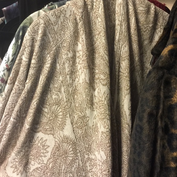 💜bundled Free People Hendrix kimono fringe maxi - Picture 4 of 4