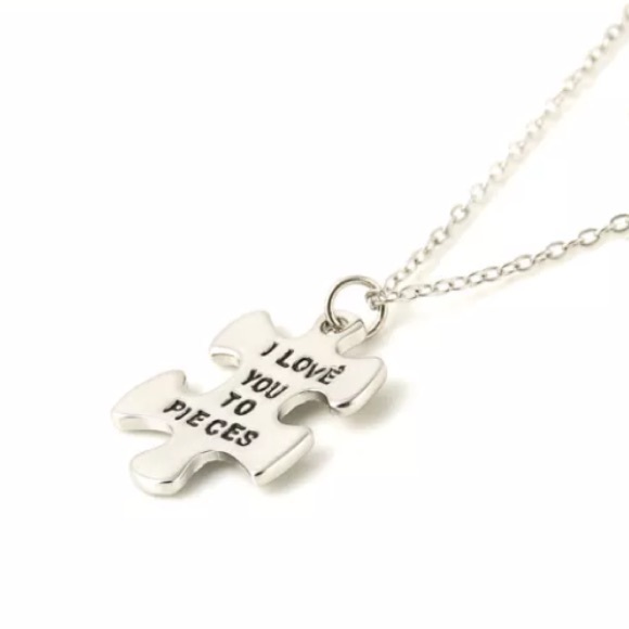 Quinn-Tessential Designs Jewelry - 🆕"Love You to Pieces" Necklace