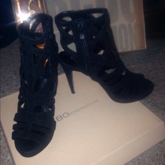 High heels - Picture 3 of 3