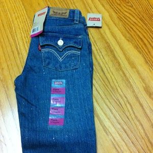 Girls 6 regular Levi's flare very pretty jeans