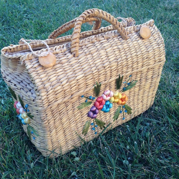 ‼️FINAL DROP ‼️Adorable vintage weaved bag