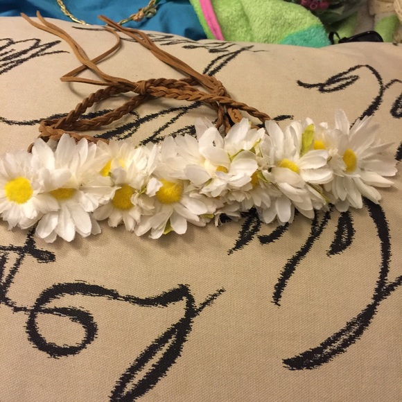 Daisy flower crown 😁