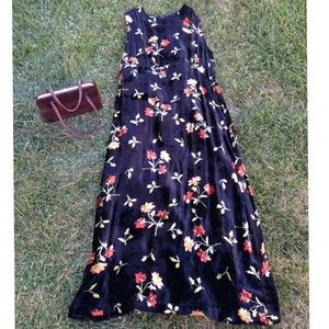 ❗️FINAL DROP❗️Vintage Ecote velvet long dress