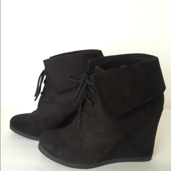 Black hush puppy style wedges