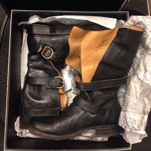 Florentini and Baker boots sz 37.5/ 7.5