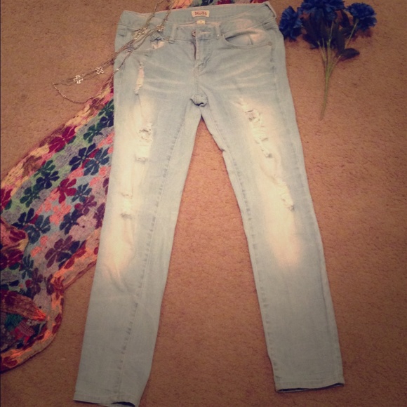 Light distressed jeans. (Mudd size 9)