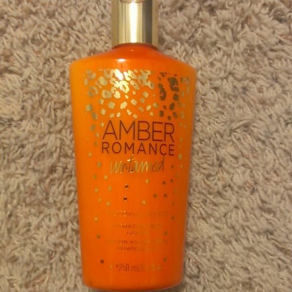 VS Amber Romance Body Lotion