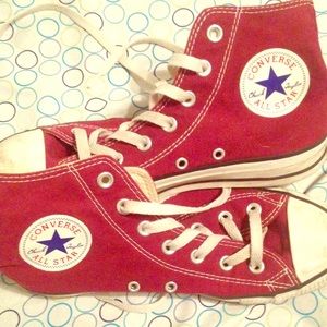 Burgundy high top converse