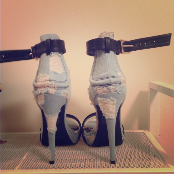 💎Denim  & Faux Leather Heels