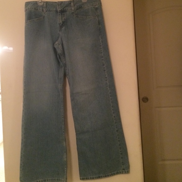 Women's jeans New without tags