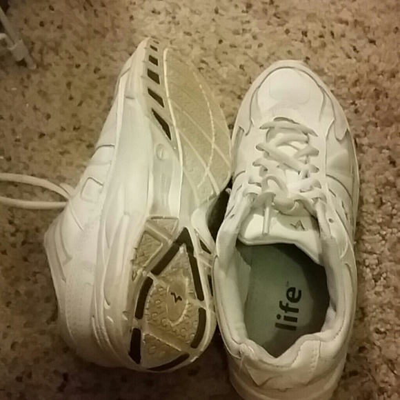 Life Nursing Shoes - Picture 1 of 1