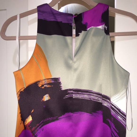 Beautiful Spring Time Dress - Picture 2 of 3