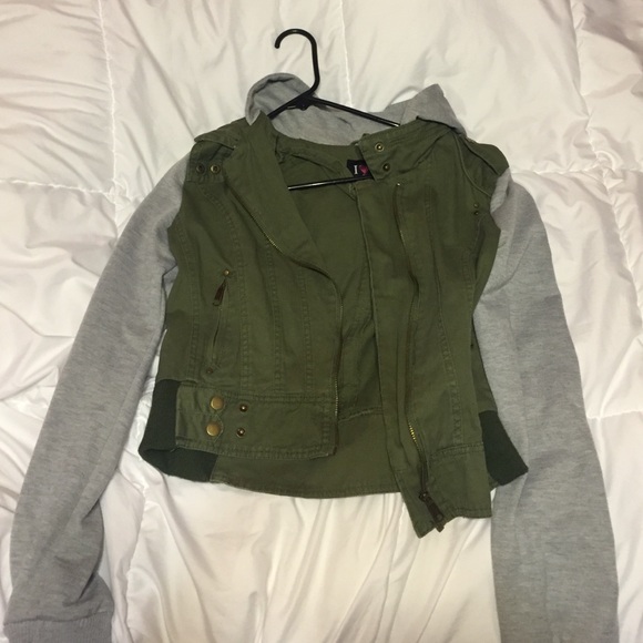 Military Jacket w/ hood - Picture 1 of 1