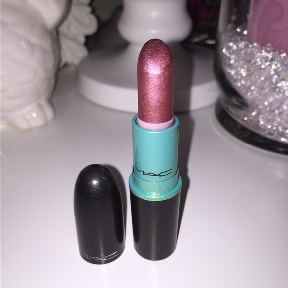 MAC EXTREMELY RARE VHTF LURE LIPSTICK - Picture 2 of 2