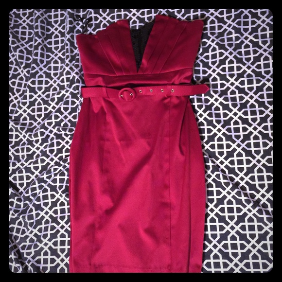 Formal stretchy strapless dress - Picture 1 of 2