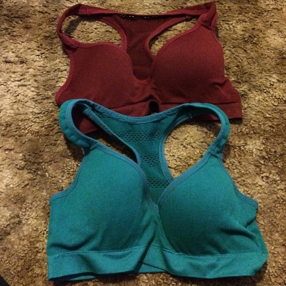 Sports Bra.