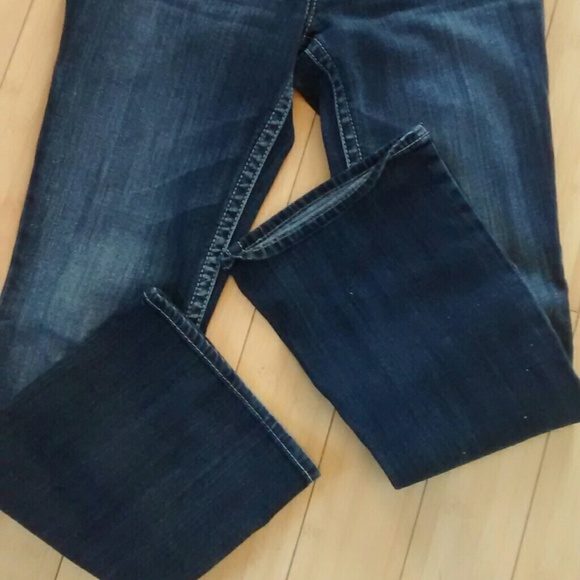 Silvers - Picture 3 of 3