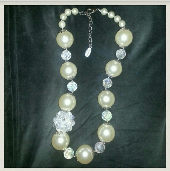 ✨HP✨Gorgeous Statement Necklace  NWOT - Picture 2 of 5