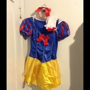 Snow White costume
