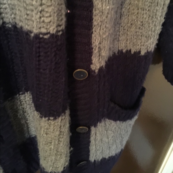 Chunk Thick Sweater - Picture 2 of 2