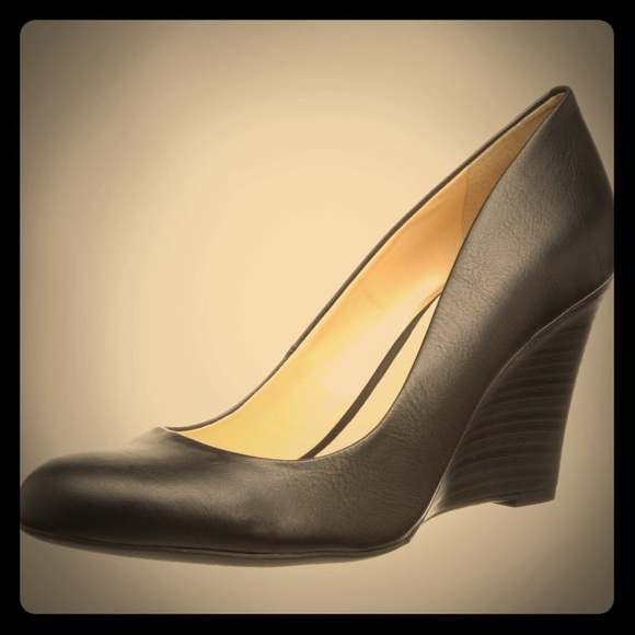 Jessica Simpson black wedge shoes