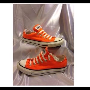 Orange converse women's size 8