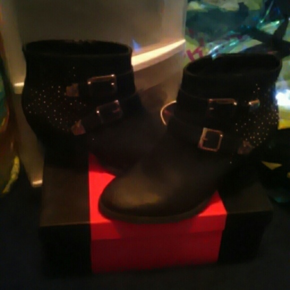 black boots with studs....